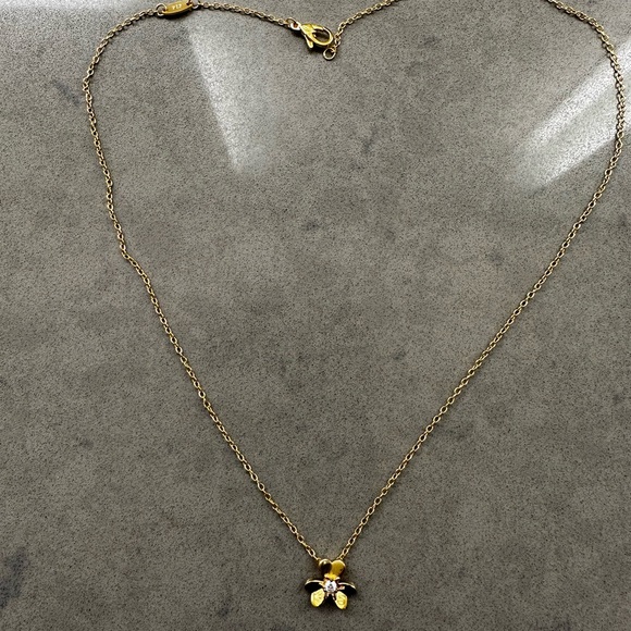 VCA inspired 18K Yellow gold Frivole Pendant. - Picture 4 of 7